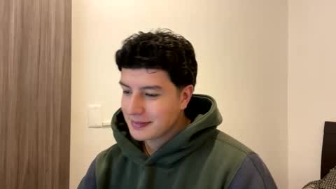 goldenknight33 online show from September 19, 2025, 2:18 pm