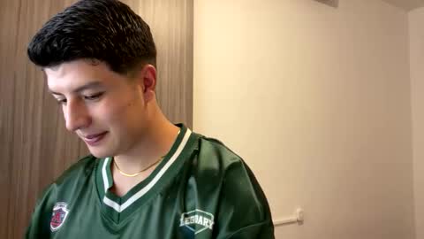 goldenknight33 online show from October 21, 2025, 3:24 pm