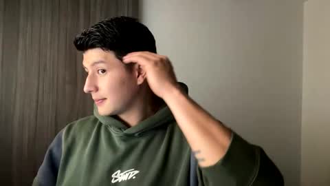 goldenknight33 online show from October 23, 2025, 4:17 pm