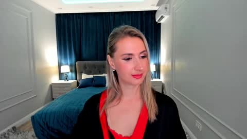 Olivia online show from September 22, 2025, 7:49 pm