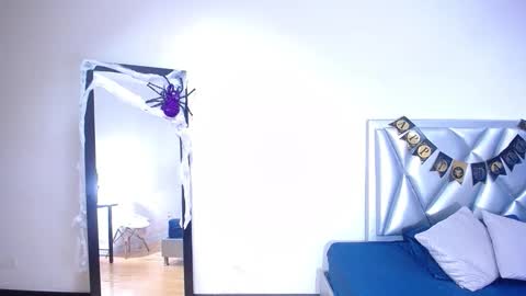 goldenn_ass1 online show from October 28, 2025, 3:43 am