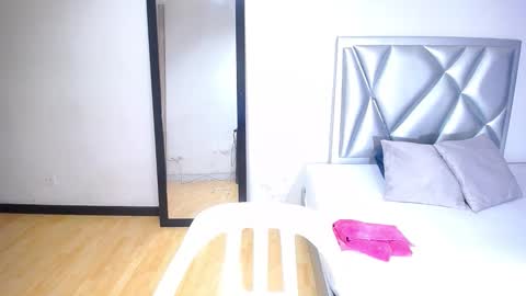 goldenn_ass1 online show from November 21, 2025, 3:49 am