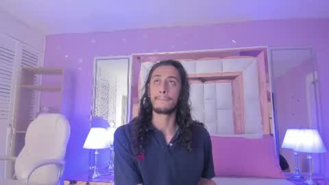 Snapshot of goldentemptation_ chatting on July 8, 2026, 7:18 pm goldentemptation_ online show from July 8, 2026, 7:18 pm