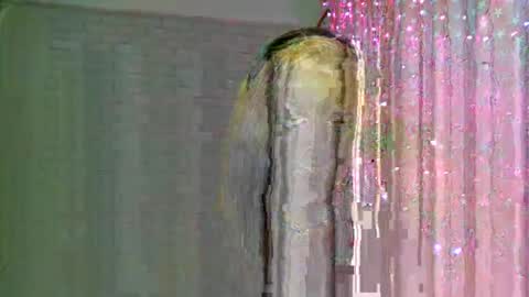 Snapshot of goldenworld_bi_car chatting on November 20, 2025, 7:08 am Christie online show from November 20, 2025, 7:08 am