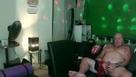 goldyguy011 online show from February 25, 2025, 6:42 pm