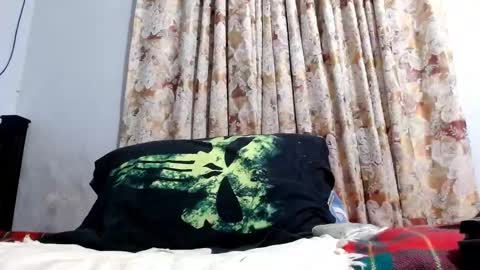 julin Andrs online show from February 26, 2025, 3:32 am