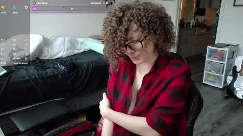 Snapshot of gomoreup chatting on February 5, 2025, 12:10 am gomoreup online show from February 5, 2025, 12:10 am