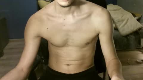 Snapshot of goodboy146 chatting on December 19, 2025, 12:50 am Goodboy online show from December 19, 2025, 12:50 am