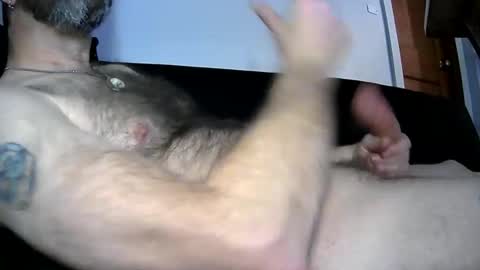 goodboy1979 online show from February 11, 2026, 6:18 am