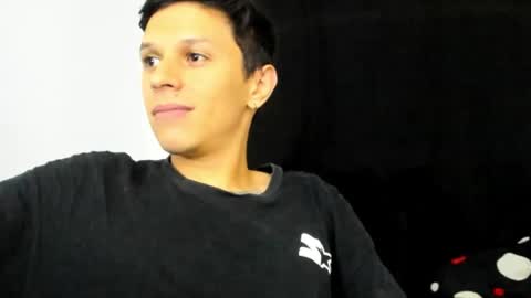 goodboy69i online show from February 8, 2025, 9:25 pm