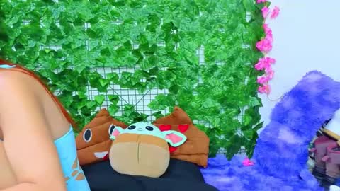 goodgirl_honey online show from April 4, 2026, 4:33 am