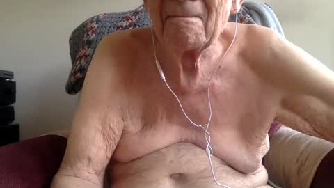 Sweet old guy online show from September 18, 2025, 8:11 pm