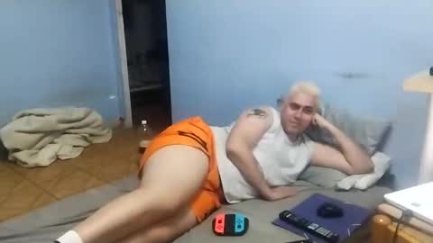Snapshot of gorak32 chatting on May 15, 2026, 4:36 pm GoraK online show from May 15, 2026, 4:36 pm