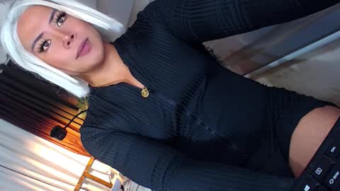 Samantha online show from March 8, 2026, 2:04 am