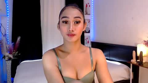 gorgeous_nicole online show from February 20, 2025, 1:03 am