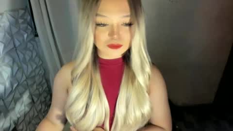 Snapshot of gorgeousamandarose chatting on June 19, 2026, 12:09 pm Amanda rose online show from June 19, 2026, 12:09 pm