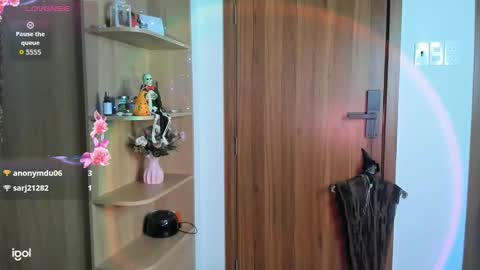 gorgeousline online show from October 9, 2025, 2:31 am