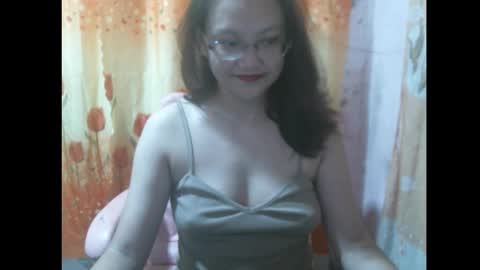 gorgeousmama online show from October 30, 2025, 12:17 pm