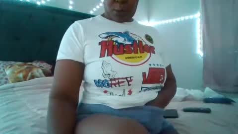 Sue Goddess online show from September 28, 2025, 2:22 pm