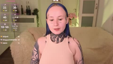 Snapshot of goth_babydoll chatting on January 5, 2025, 4:59 pm Benny online show from January 5, 2025, 4:59 pm