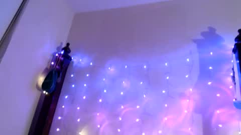 gothbaby305 online show from February 3, 2025, 4:35 am