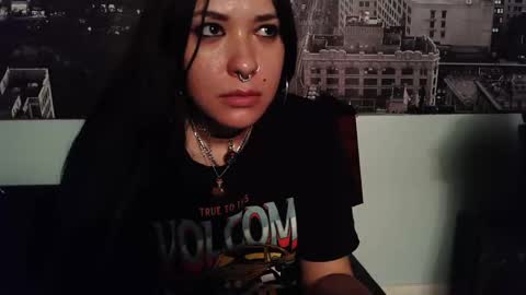 gothbaby305 online show from October 6, 2025, 5:10 pm