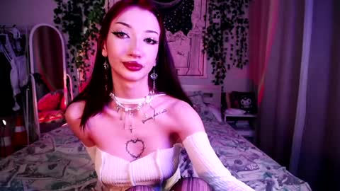 Snapshot of gothdesss chatting on January 23, 2025, 1:30 am    online show from January 23, 2025, 1:30 am