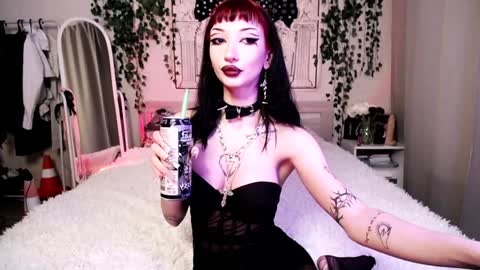 Snapshot of gothdesss chatting on February 6, 2025, 4:10 am    online show from February 6, 2025, 4:10 am