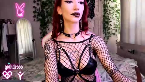 Snapshot of gothdesss chatting on September 26, 2025, 6:06 am    online show from September 26, 2025, 6:06 am