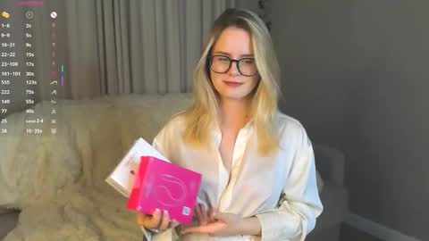 Mamma Mia online show from November 24, 2025, 3:12 pm