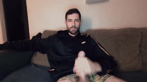 Snapshot of gottalovelatinas chatting on November 17, 2025, 6:35 pm gottalovelatinas online show from November 17, 2025, 6:35 pm