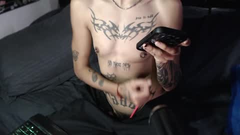 Snapshot of gowtherrrr_ chatting on March 31, 2026, 3:01 pm Manolo modelo independiente online show from March 31, 2026, 3:01 pm