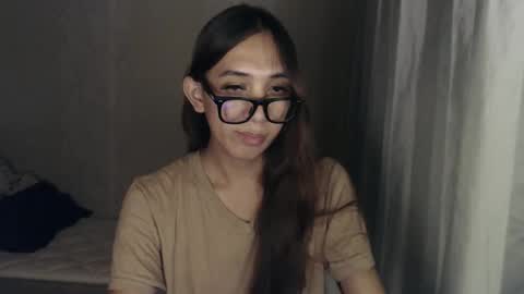 HoneyGrace online show from March 11, 2026, 11:27 am