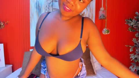 Snapshot of grace_miller19 chatting on January 9, 2025, 7:18 pm grace online show from January 9, 2025, 7:18 pm