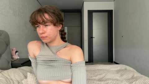 Snapshot of gracefulcharm_ chatting on January 5, 2025, 12:53 pm Daria online show from January 5, 2025, 12:53 pm