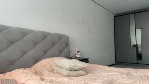 Snapshot of gracefulcharm_ chatting on February 13, 2025, 9:30 am Daria online show from February 13, 2025, 9:30 am