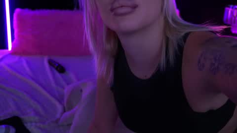 Snapshot of gracehotdavies chatting on February 21, 2025, 9:11 pm Grace online show from February 21, 2025, 9:11 pm