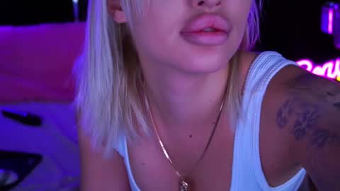 Snapshot of gracehotdavies chatting on March 5, 2025, 2:14 am Grace online show from March 5, 2025, 2:14 am