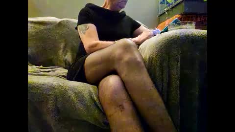 Snapshot of granddave chatting on December 23, 2024, 5:00 pm granddave online show from December 23, 2024, 5:00 pm