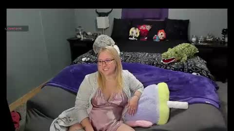 graniteaura online show from June 27, 2026, 12:59 am
