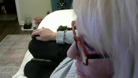 Snapshot of grannyisready61 chatting on December 31, 2024, 2:29 am Lisa online show from December 31, 2024, 2:29 am