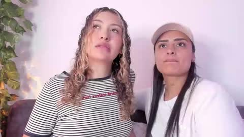 Snapshot of grave_duo chatting on October 1, 2025, 8:26 pm GRAVE DUO online show from October 1, 2025, 8:26 pm