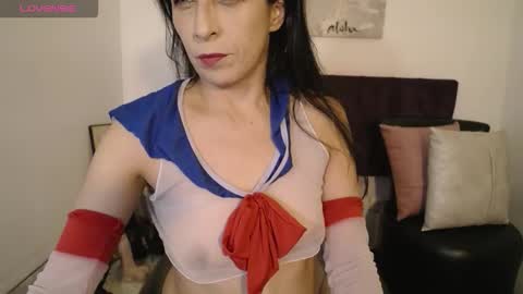 Isabella online show from September 21, 2025, 3:41 am