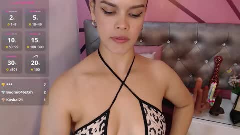 greatass_latina online show from October 17, 2025, 9:28 pm