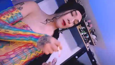 grecia_9inchs online show from November 16, 2025, 10:37 pm