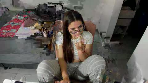 Snapshot of greciaruiz chatting on April 28, 2026, 2:27 am GreciaRuiz online show from April 28, 2026, 2:27 am
