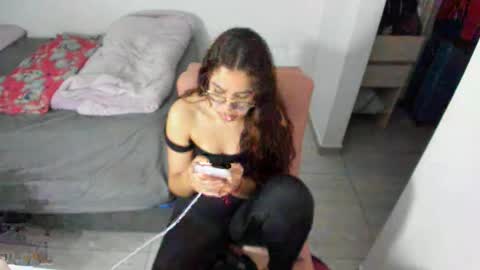 Snapshot of greciaruiz chatting on May 19, 2026, 1:22 am GreciaRuiz online show from May 19, 2026, 1:22 am