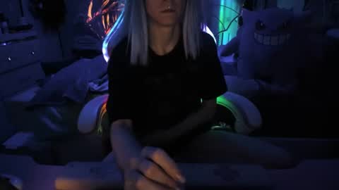 GreenEyedLovexo online show from February 4, 2025, 5:53 am