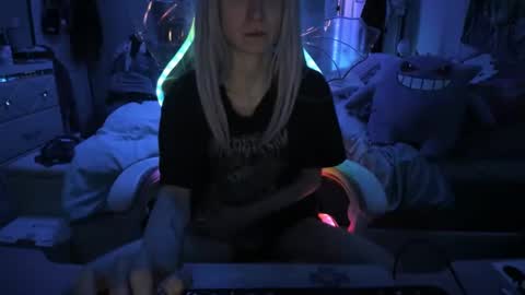 GreenEyedLovexo online show from February 20, 2025, 6:17 am