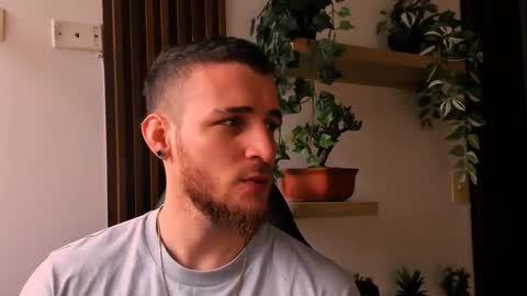 Juan online show from November 23, 2025, 3:45 pm